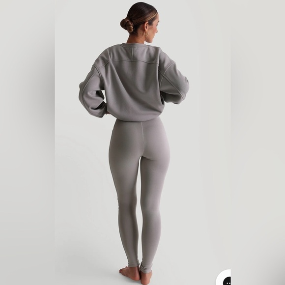 My Outfit Online CLOUD CREWNECK SWEATSHIRT in MOON - Sz S - Picture 5 of 8